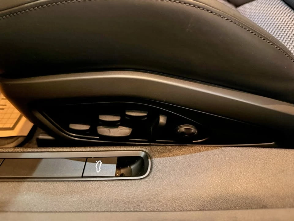 2024 Porsche 992 Targa 4 & 4S - Image 7 of 20
