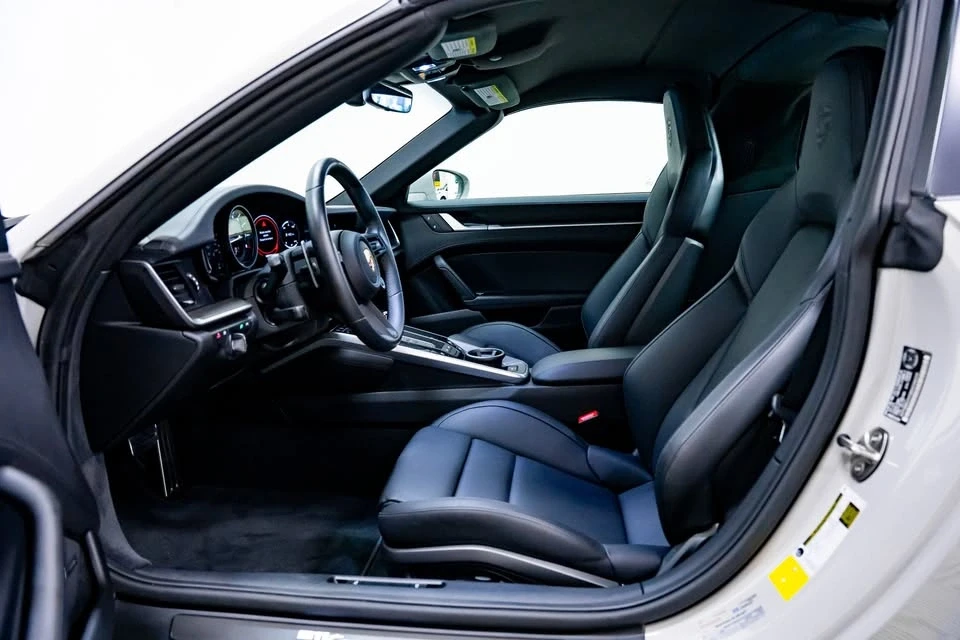 2024 Porsche 992 Targa 4 & 4S - Image 19 of 20