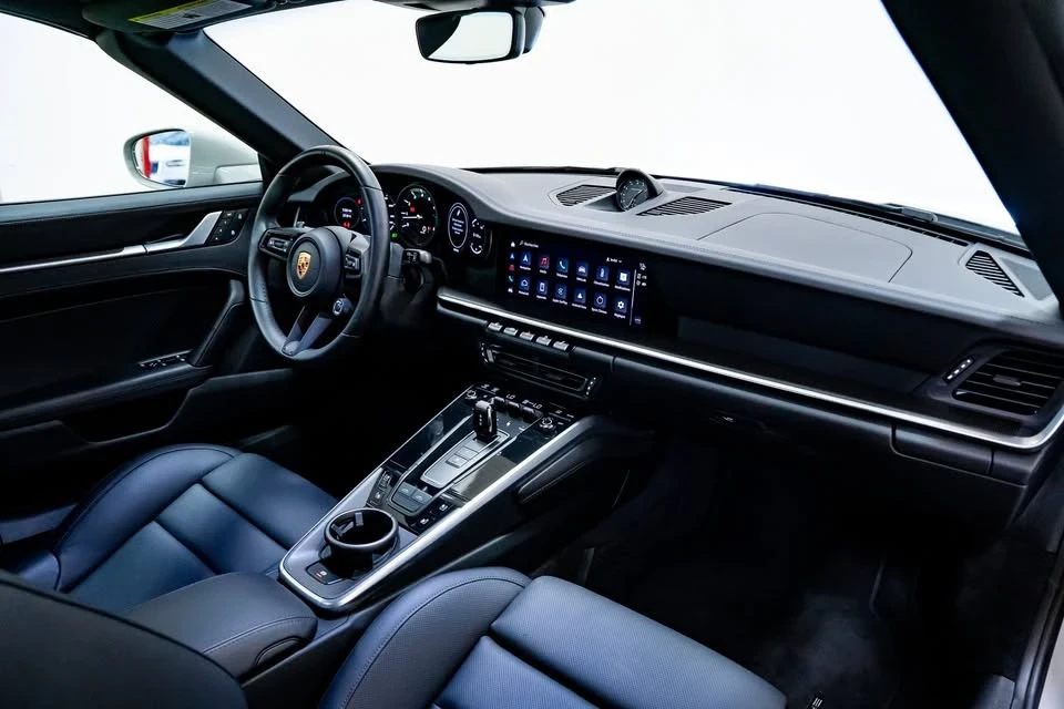 2024 Porsche 992 Targa 4 & 4S - Image 3 of 19