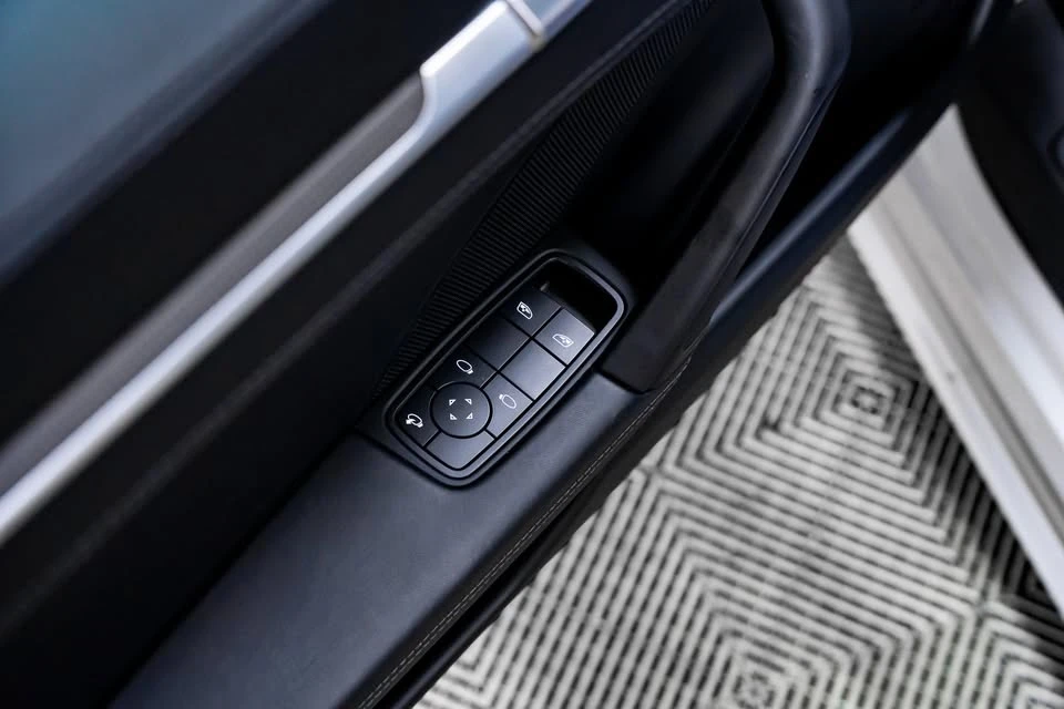 2024 Porsche 992 Targa 4 & 4S - Image 14 of 19