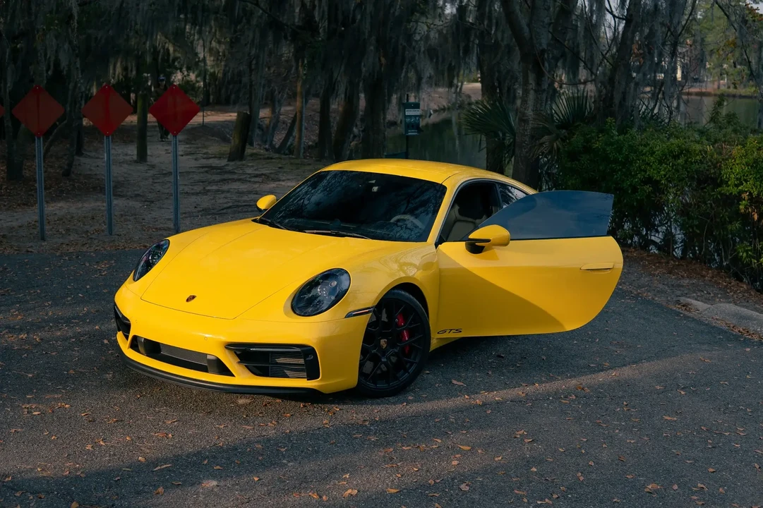 2024 Porsche 992 Carrera GTS - Image 4 of 6