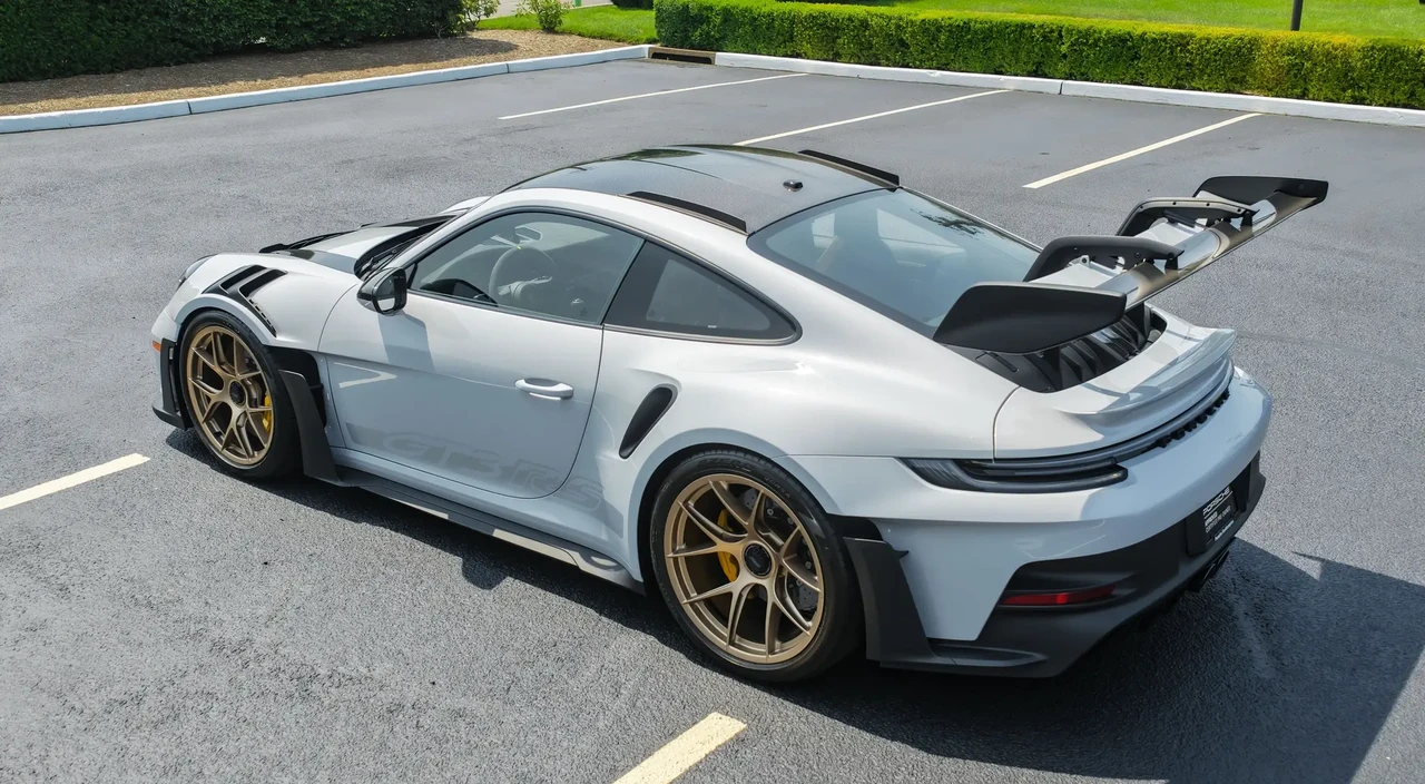 2024 Porsche 992 GT3 RS - Image 4 of 6