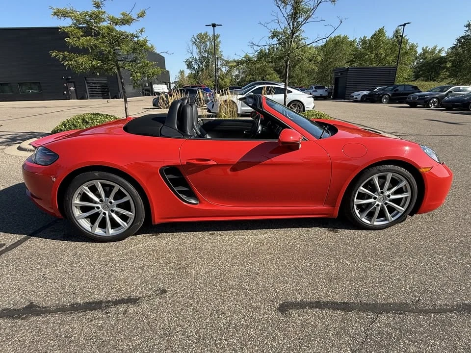 2024 Porsche 718 Boxster - Image 2 of 9