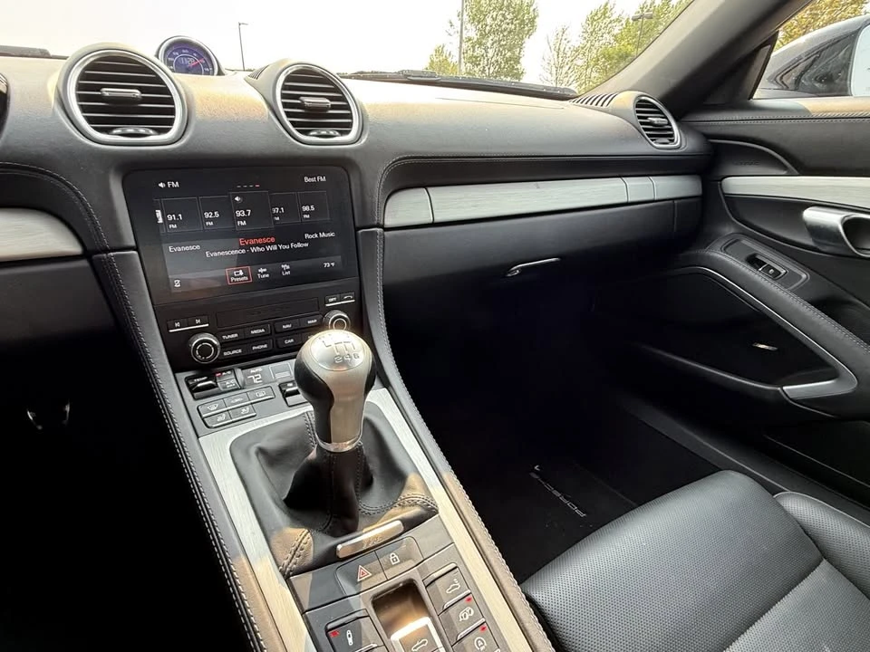 2024 Porsche 718 Boxster S - Image 6 of 8