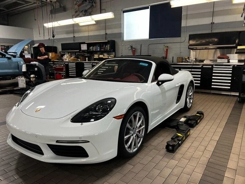 2024 Porsche 718 Boxster S - Image 2 of 12