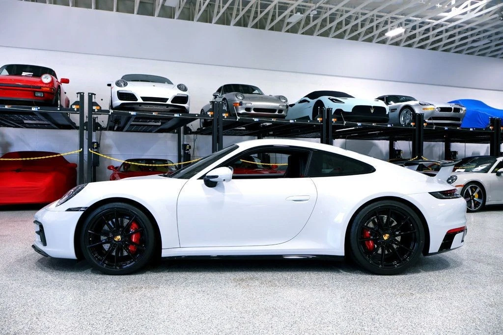 2024 Porsche - Image 2 of 12