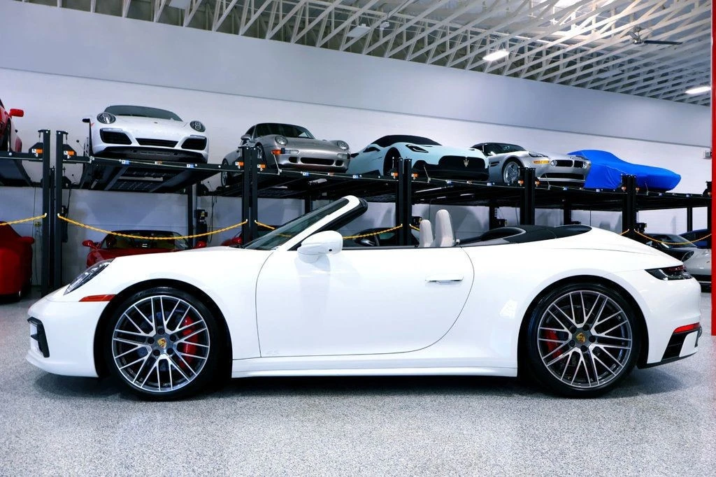 2024 Porsche - Image 2 of 12