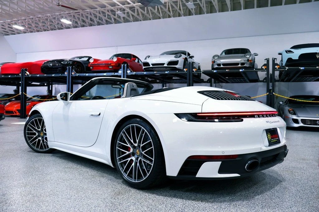 2024 Porsche - Image 9 of 12