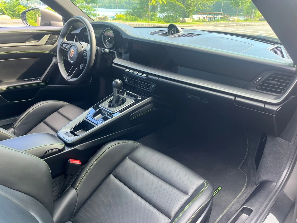 2024 Porsche 992 Carrera S - Image 10 of 24