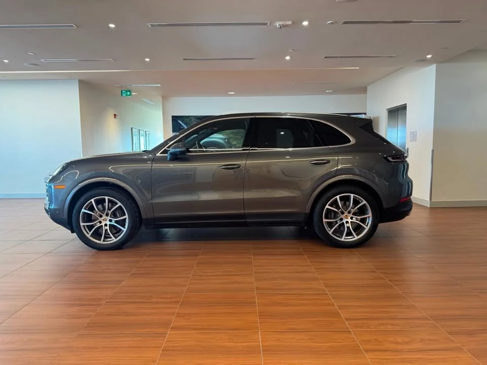 2024 Porsche 9Y0/9Y3 Cayenne - Image 2 of 19