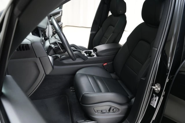 2024 Porsche 9Y0/9Y3 Cayenne - Image 20 of 21