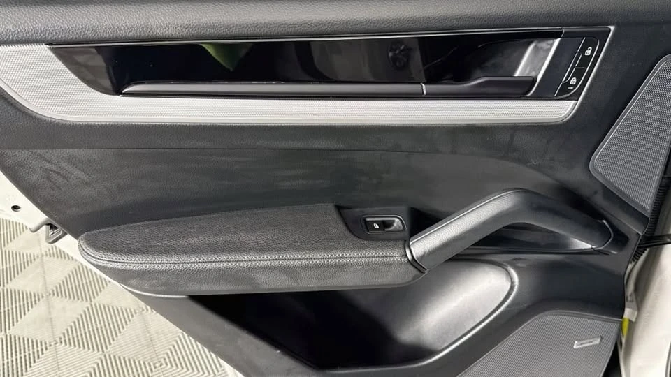 2024 Porsche 9Y0/9Y3 Cayenne - Image 20 of 20