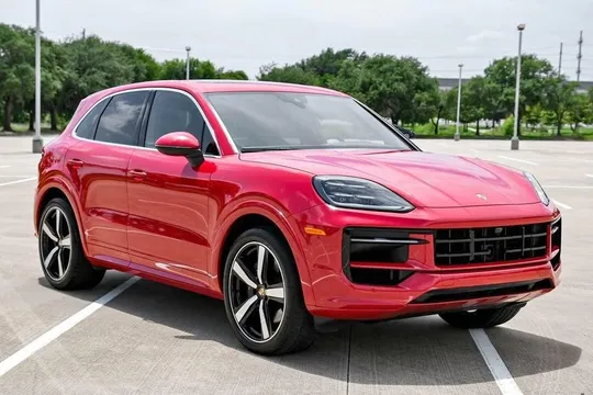 2024 Porsche Cayenne Base