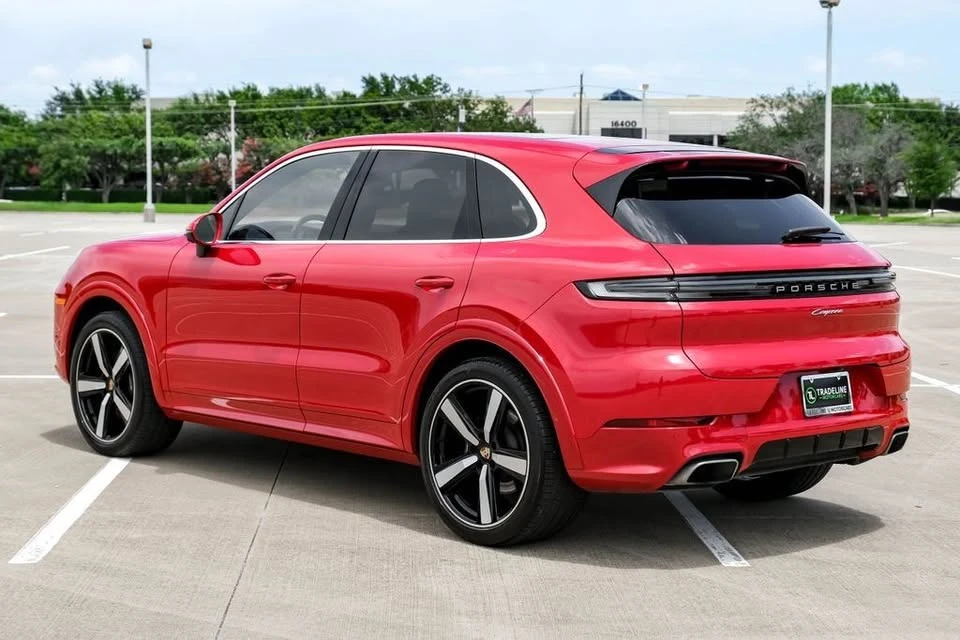 2024 Porsche 9Y0/9Y3 Cayenne - Image 8 of 16