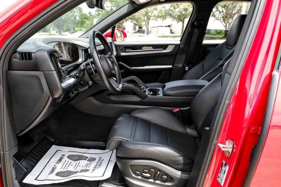 2024 Porsche 9Y0/9Y3 Cayenne - Image 3 of 16