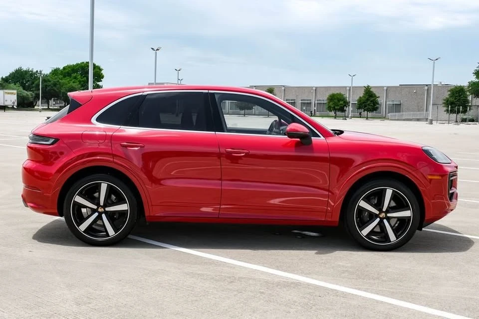 2024 Porsche 9Y0/9Y3 Cayenne - Image 5 of 16