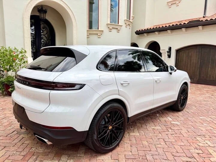2024 Porsche 9Y0/9Y3 Cayenne - Image 12 of 31