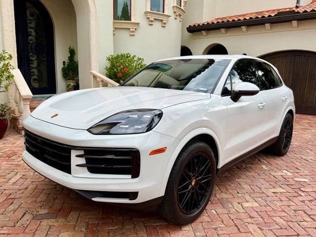 2024 Porsche 9Y0/9Y3 Cayenne - Image 2 of 31