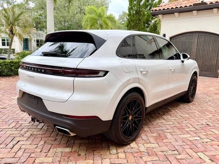 2024 Porsche 9Y0/9Y3 Cayenne - Image 5 of 31