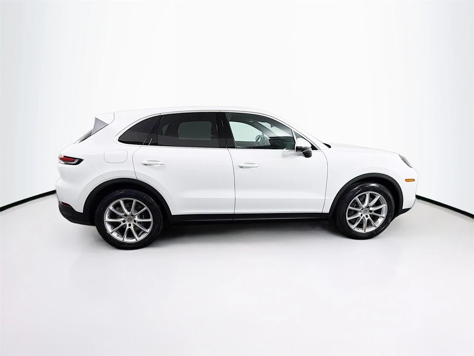 2024 Porsche 9Y0/9Y3 Cayenne - Image 9 of 12