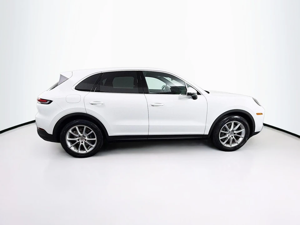 2024 Porsche 9Y0/9Y3 Cayenne - Image 9 of 21