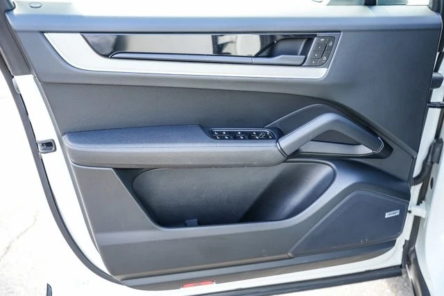 2024 Porsche 9Y0/9Y3 Cayenne - Image 20 of 31