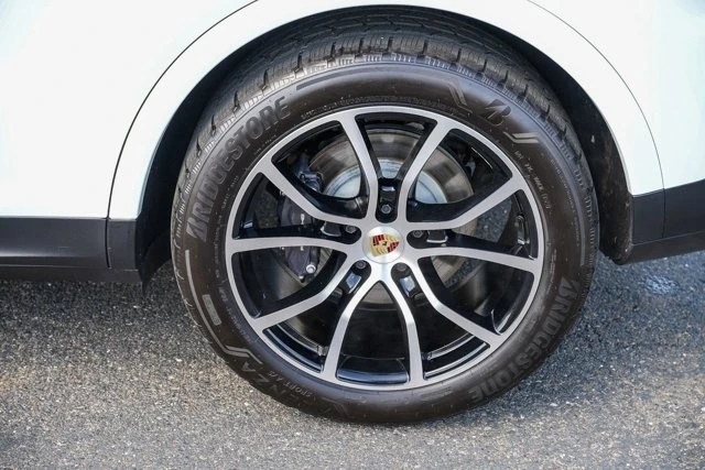 2024 Porsche 9Y0/9Y3 Cayenne - Image 10 of 31