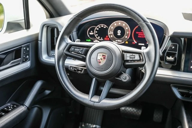 2024 Porsche 9Y0/9Y3 Cayenne - Image 16 of 31