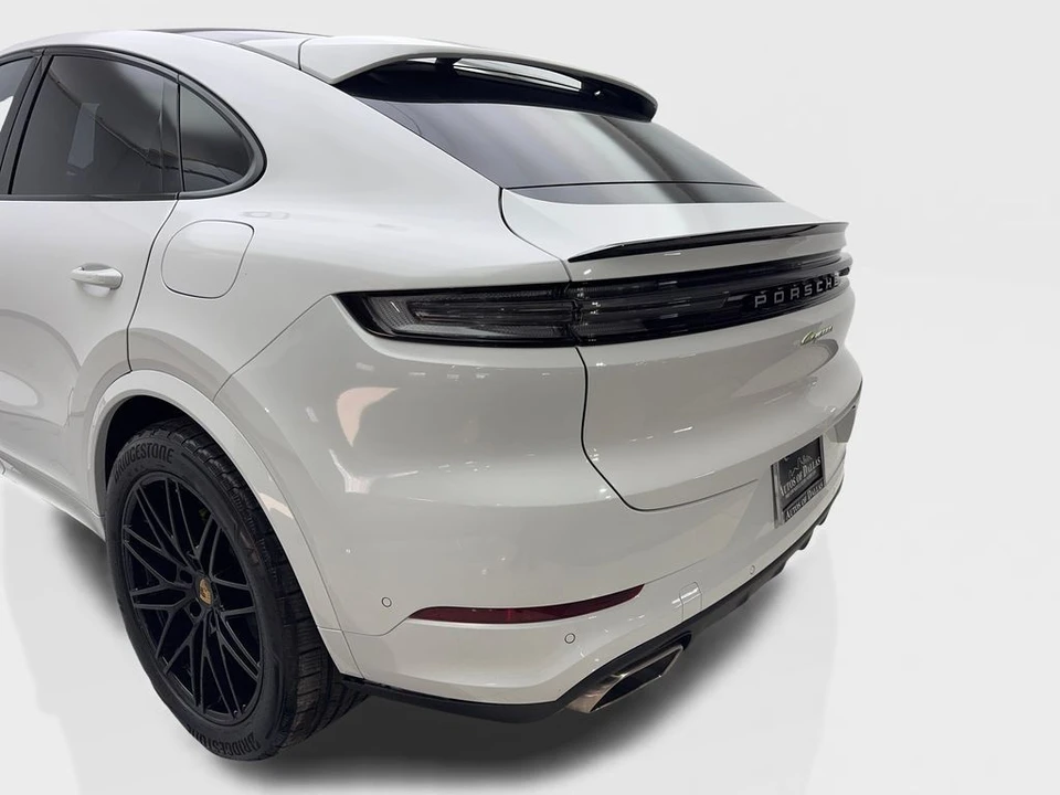2024 Porsche 9Y0/9Y3 Cayenne - Image 19 of 21