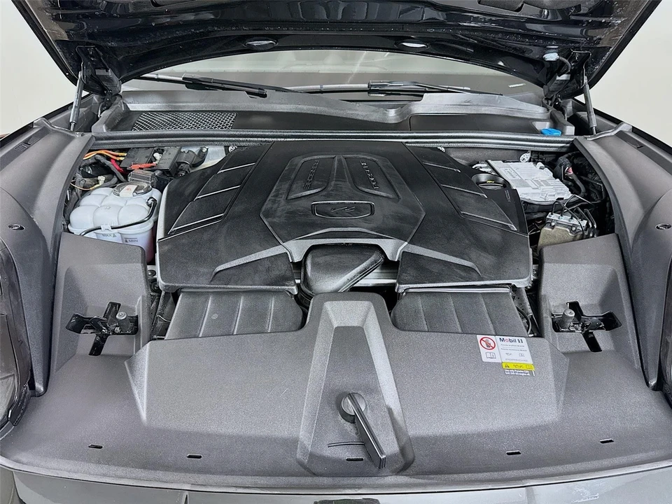2024 Porsche 9Y0/9Y3 Cayenne Coupe - Image 29 of 31