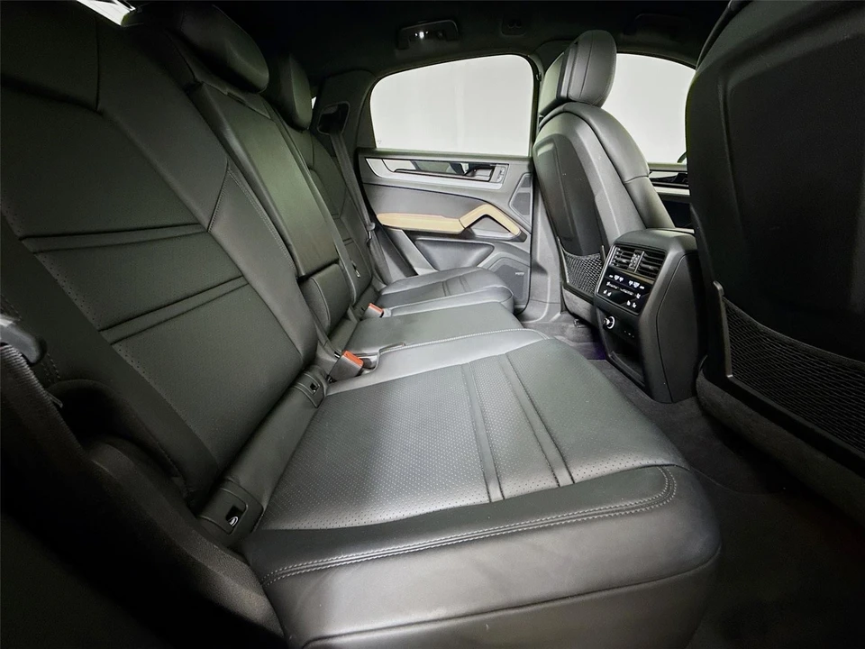 2024 Porsche 9Y0/9Y3 Cayenne Coupe - Image 22 of 31