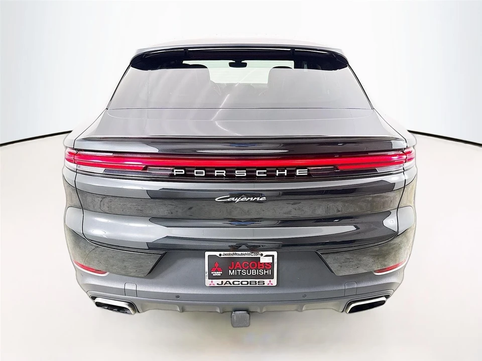 2024 Porsche 9Y0/9Y3 Cayenne Coupe - Image 28 of 31