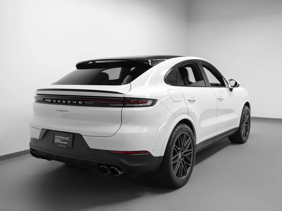 2024 Porsche 9Y0/9Y3 Cayenne Coupe - Image 12 of 31