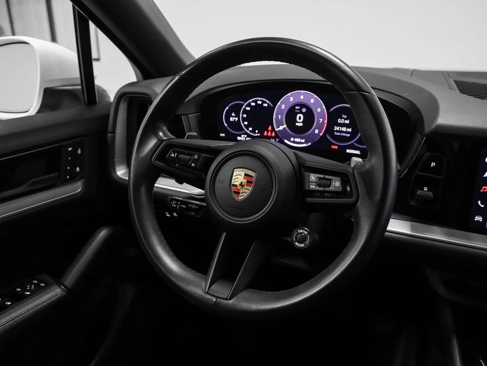 2024 Porsche 9Y0/9Y3 Cayenne Coupe - Image 28 of 31