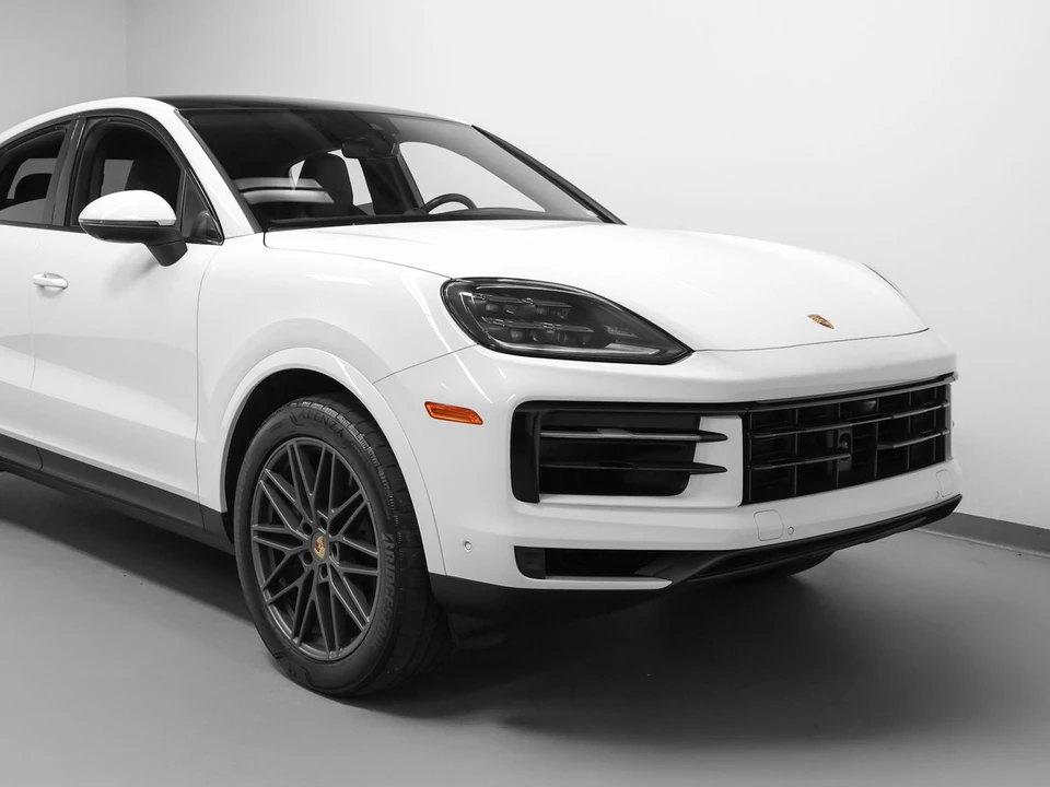 2024 Porsche 9Y0/9Y3 Cayenne Coupe - Image 9 of 31