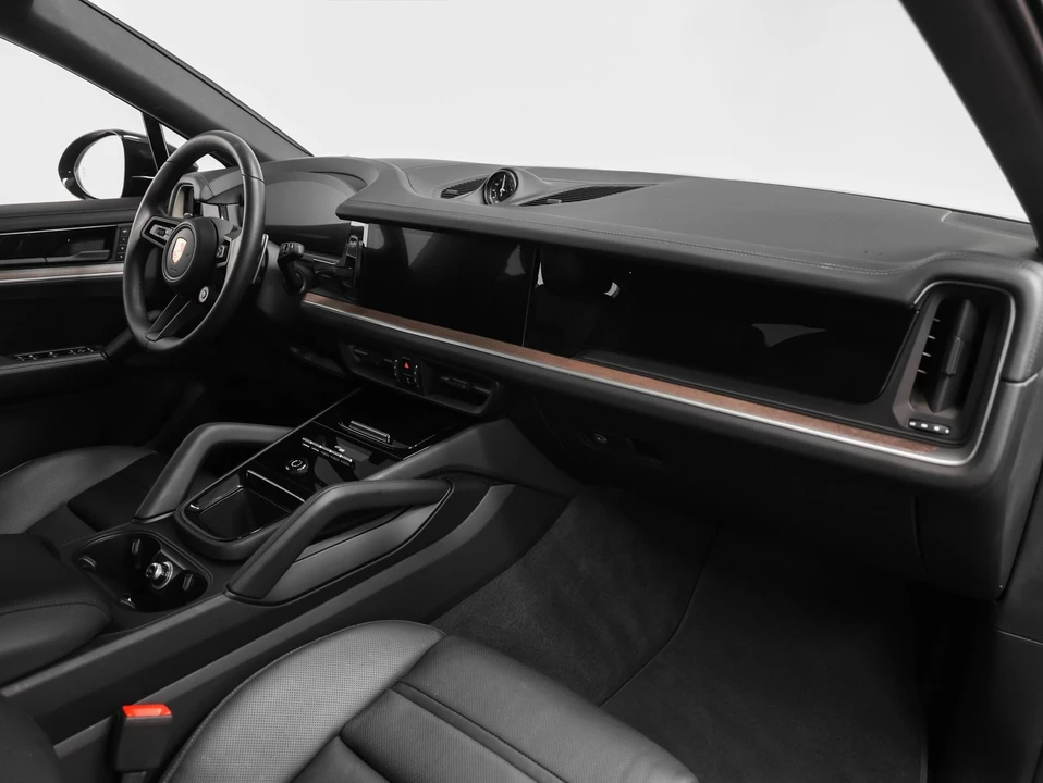 2024 Porsche 9Y0/9Y3 Cayenne Coupe - Image 23 of 31