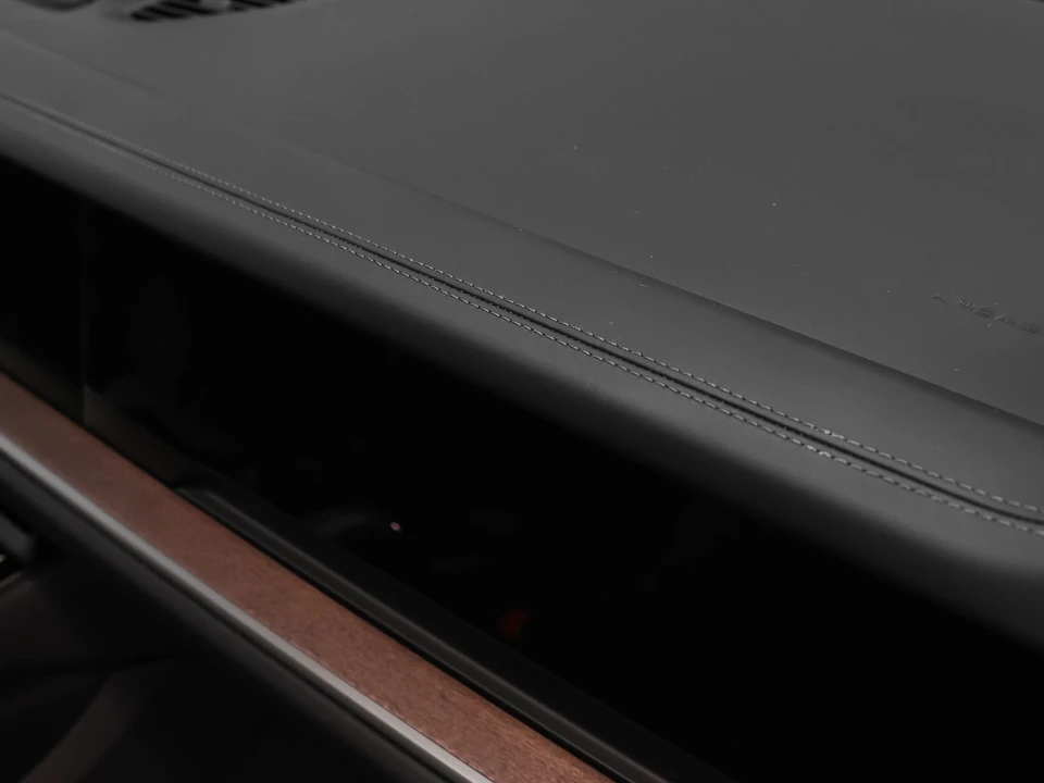 2024 Porsche 9Y0/9Y3 Cayenne Coupe - Image 24 of 31