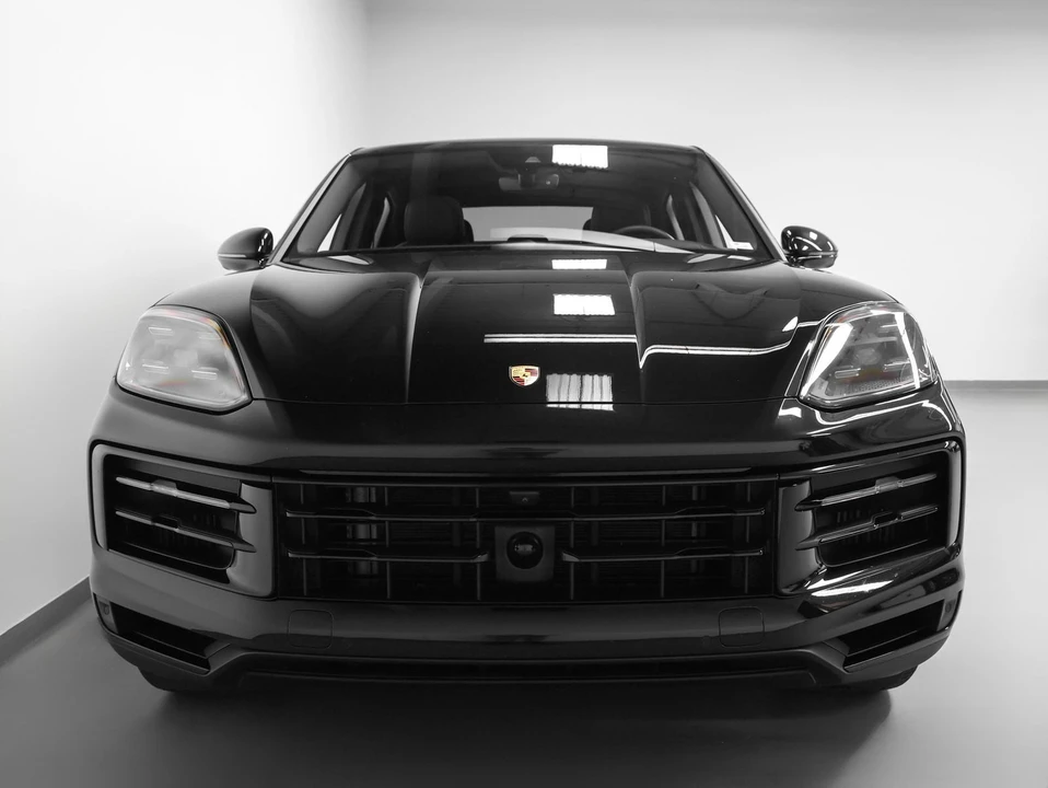 2024 Porsche 9Y0/9Y3 Cayenne Coupe - Image 8 of 31