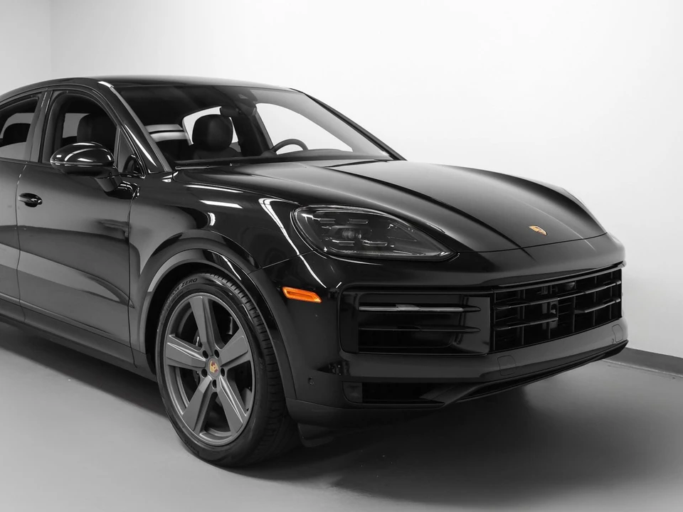 2024 Porsche 9Y0/9Y3 Cayenne Coupe - Image 9 of 31