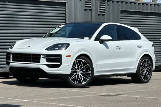 2024 Porsche Cayenne Coupe