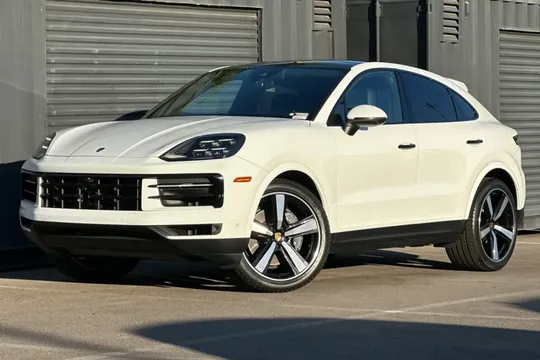 2024 Porsche Cayenne Coupe