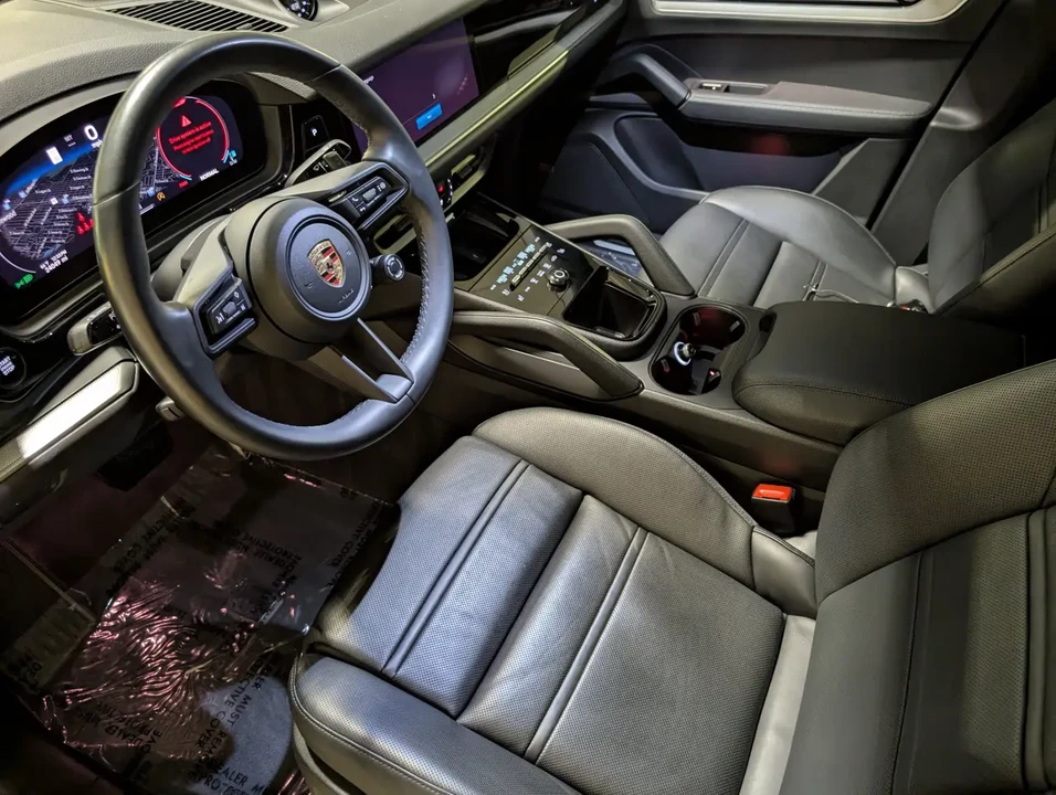 2024 Porsche 9Y0/9Y3 Cayenne - Image 4 of 8