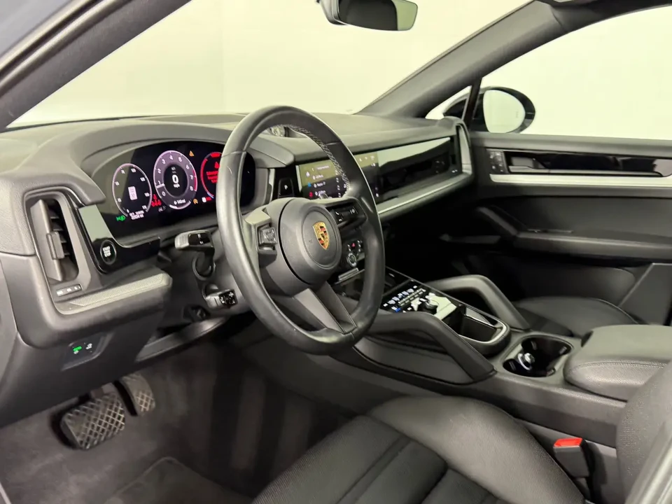 2024 Porsche 9Y0/9Y3 Cayenne - Image 4 of 6