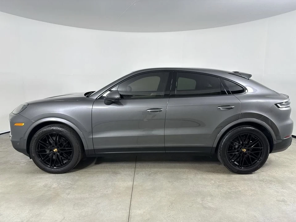 2024 Porsche 9Y0/9Y3 Cayenne Coupe - Image 2 of 31