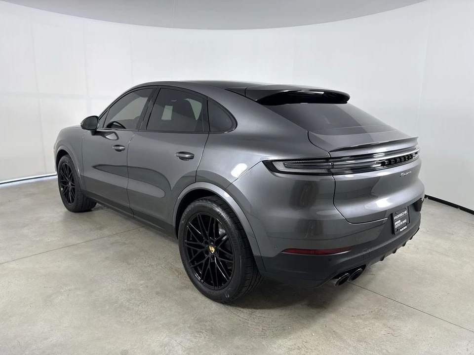 2024 Porsche 9Y0/9Y3 Cayenne Coupe - Image 3 of 31