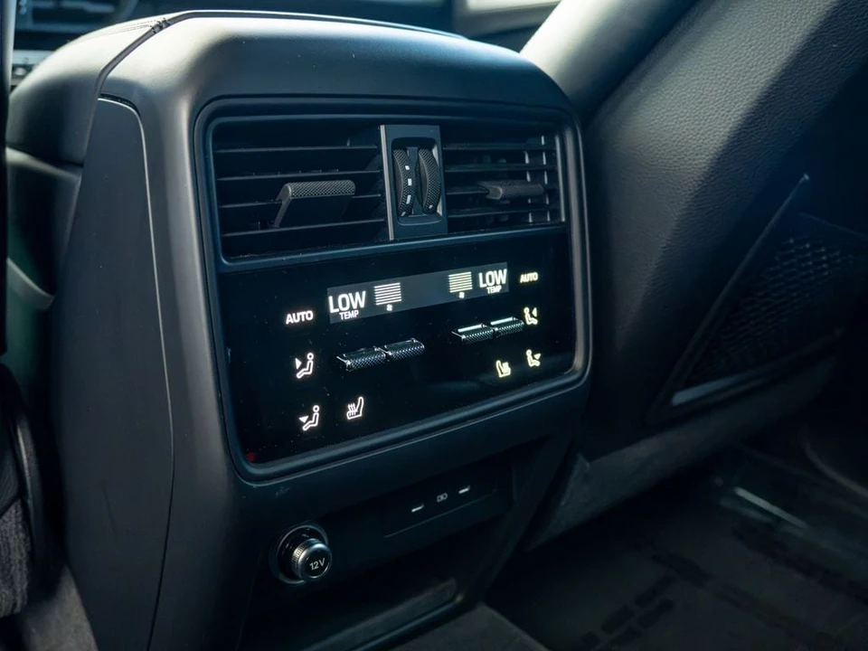 2024 Porsche 9Y0/9Y3 Cayenne Coupe - Image 14 of 28