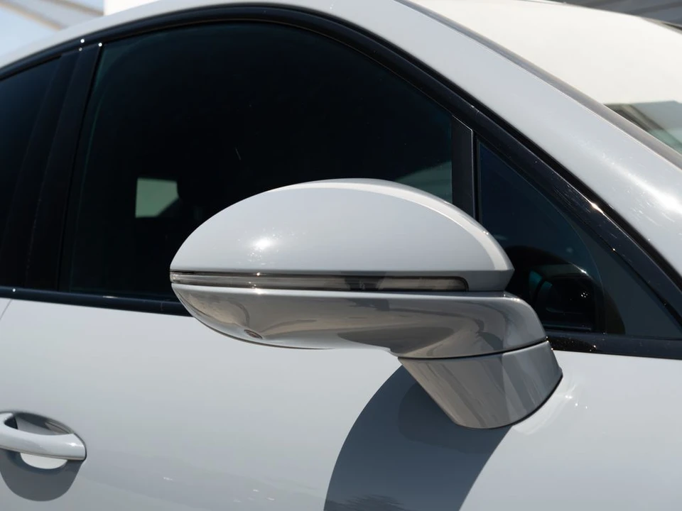 2024 Porsche 9Y0/9Y3 Cayenne Coupe - Image 23 of 28