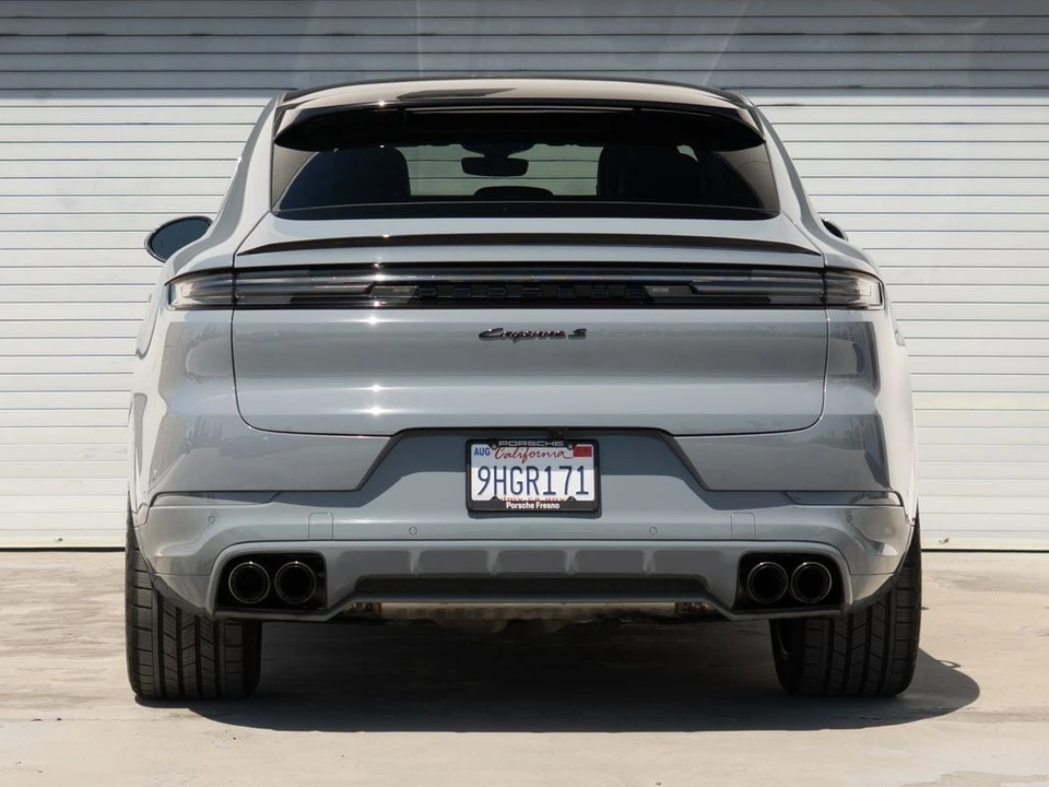 2024 Porsche 9Y0/9Y3 Cayenne Coupe - Image 28 of 28