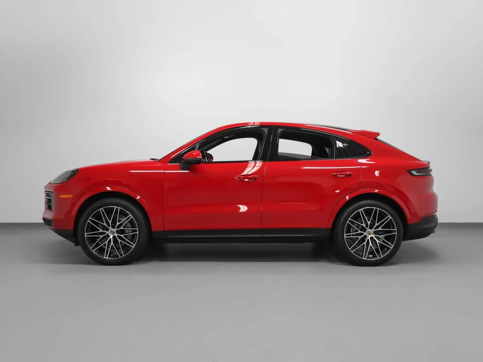 2024 Porsche 9Y0/9Y3 Cayenne Coupe - Image 2 of 4