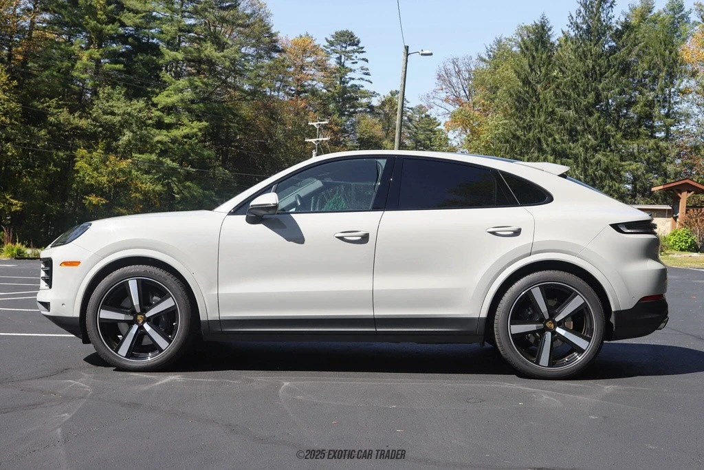 2024 Porsche 9Y0/9Y3 Cayenne - Image 3 of 12